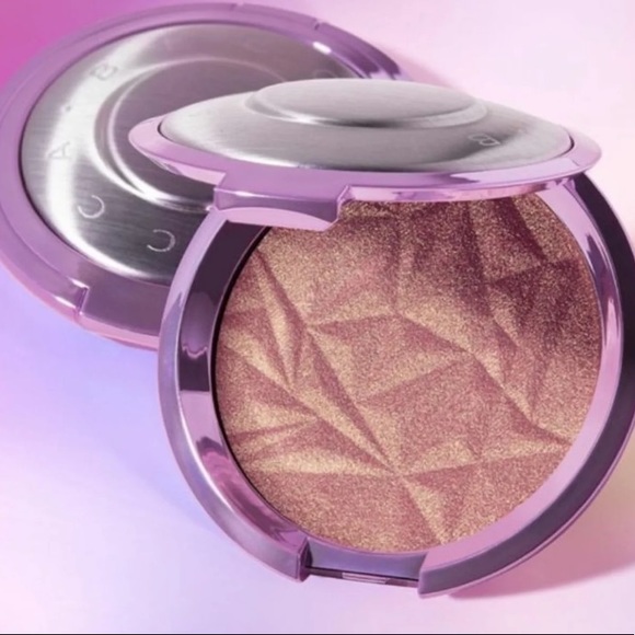 BECCA Other - ☘️HP☘️ BECCA’s Shimmering Skin Perfector Pressed Lilac Geode